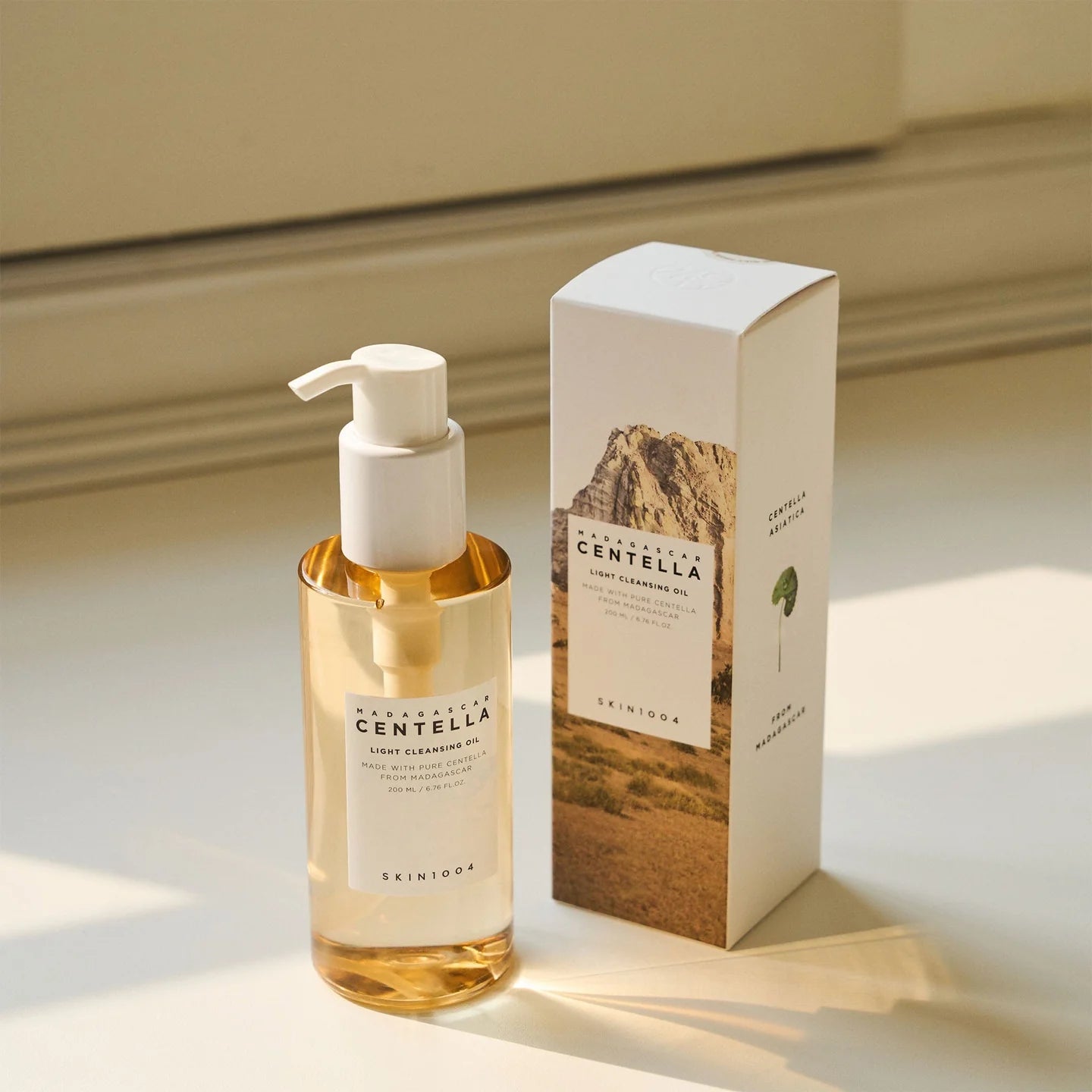 SKIN1004 MADAGASCAR CENTELLA LIGHT CLEANSING OIL 200ML